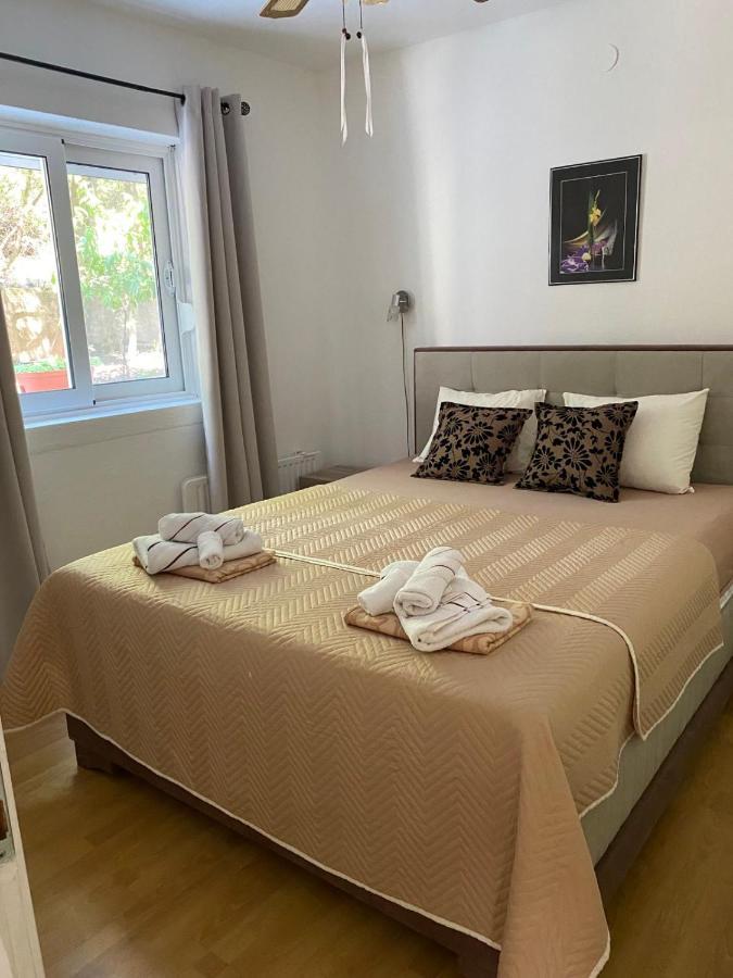 באר Brankas Apartments מראה חיצוני תמונה