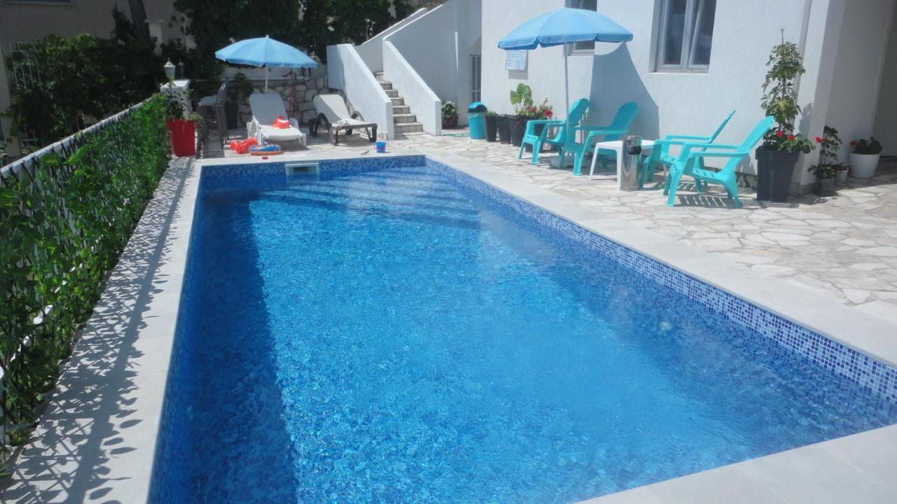 באר Brankas Apartments מראה חיצוני תמונה